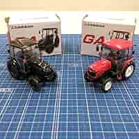 ミニカー 三菱 トラクター GA551 イーグルデザイン ２台セット 非売品 ミニカー 三菱 トラクター GA551 イーグルデザイン 2台セット